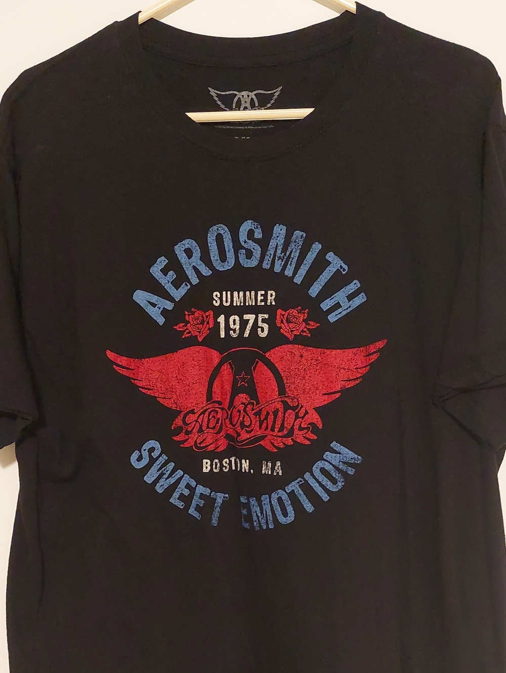 2022 Aerosmith Sweet Emotion Black Short Sleeved Graphic Band T-shirt EUC Sz. XL